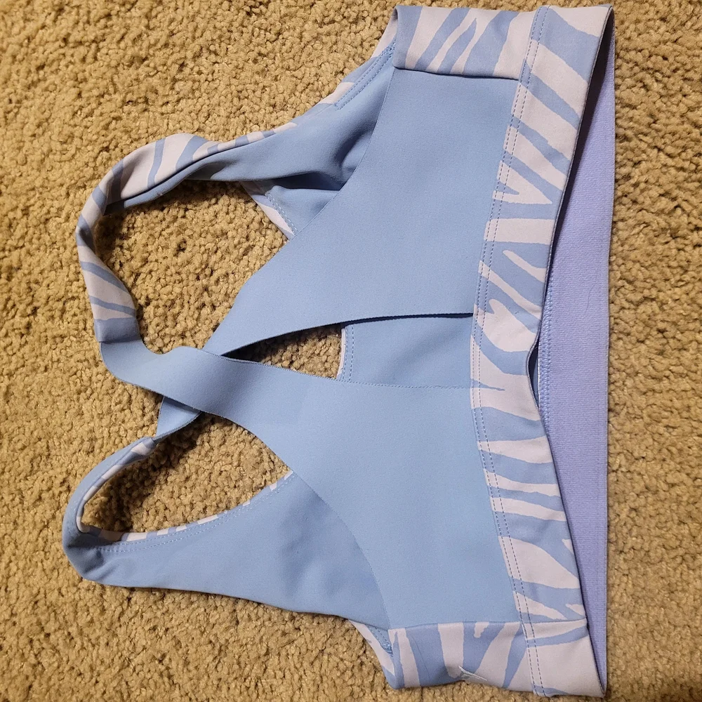 PINK Blue and OLD NAVY White Zebra Print Sports Bras - Picture 3 of 5